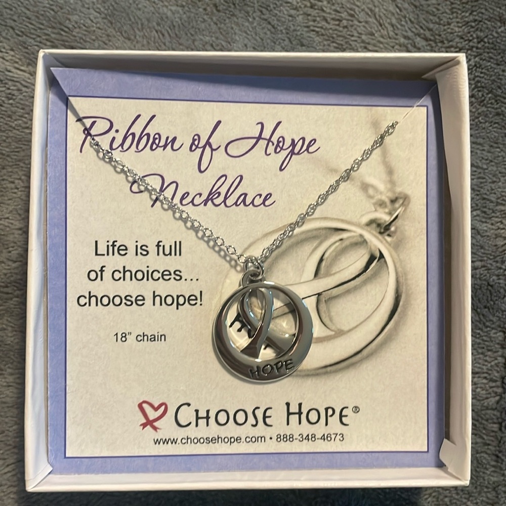 Choose Hope 🎀 breast cancer awareness pink ribbon necklace NWT New in box